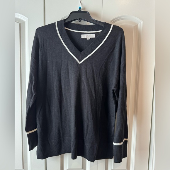 LOFT Sweaters - LOFT Lightweight Sweater NWT